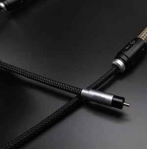 SILVER DART GRAPHENE AUDIO INTERCONNECT （RCA) 訊號線