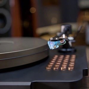 COPPERHEAD-X WITH AESHNA -TITAN TONEARM 黑膠唱盤（含鈦合金唱臂-銀線版）